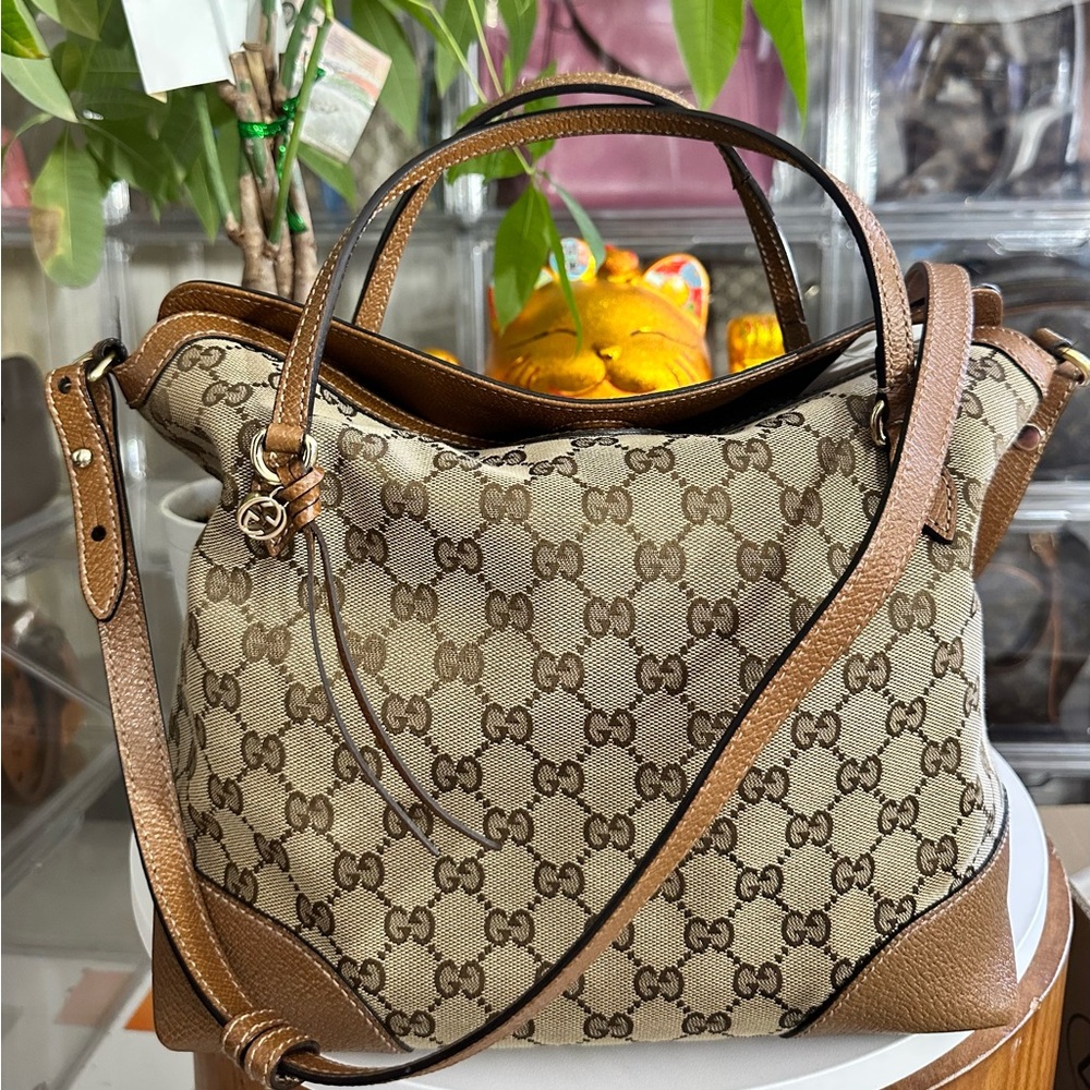 Gucci Bree GG Supreme Canvas Shoulder Bag with Brown Leather Accents